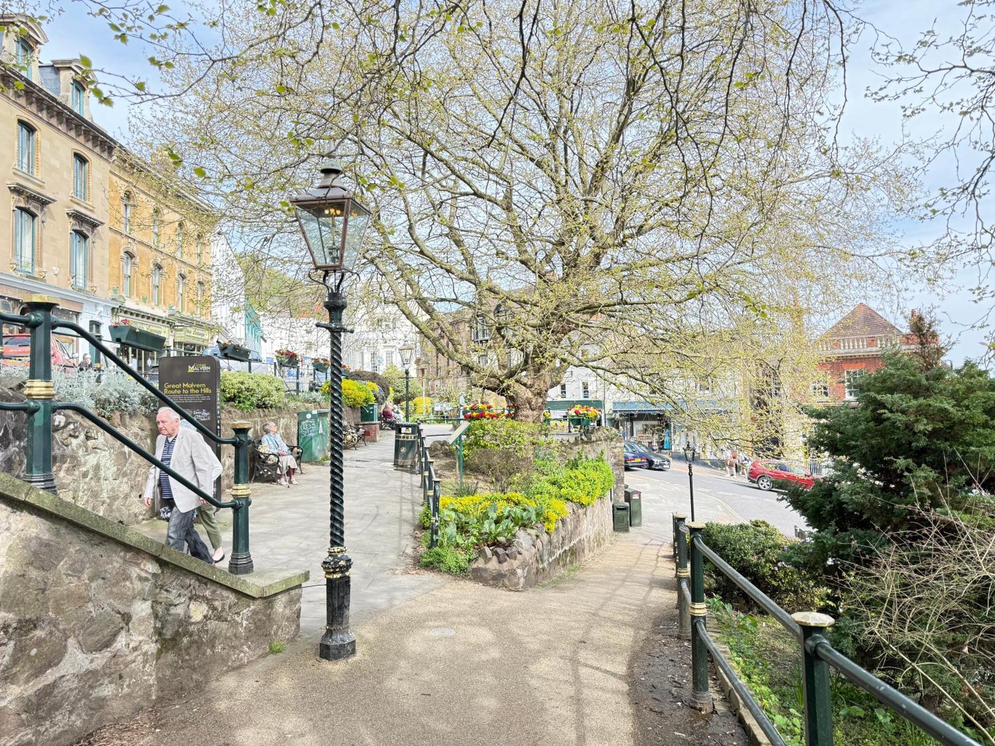 Homestay Pound Bank Road Great Malvern